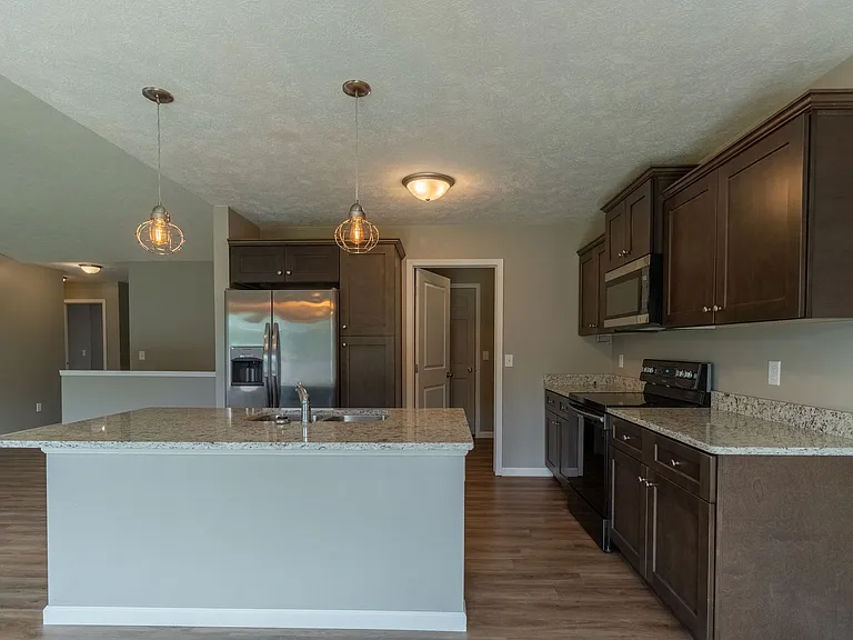 6241 Whitewater Ln — Photo 4