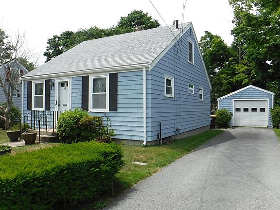 3rd image of 19 Crescent Rd