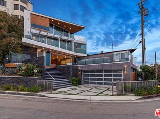 17405 Castellammare Dr, Los Angeles, CA 90272