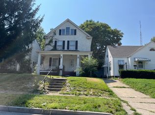 2417 S 10th St, Springfield, IL 62703