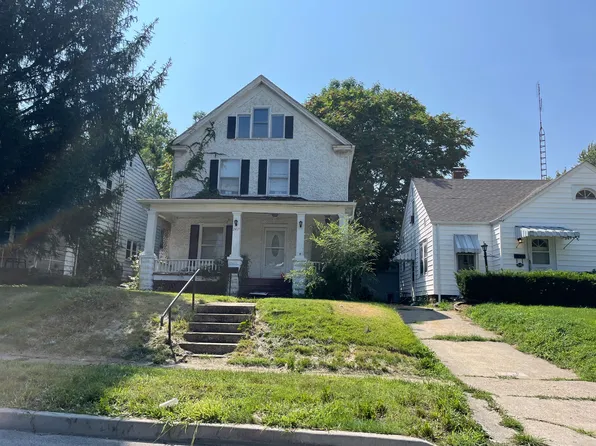 2417 S 10th St, Springfield, IL 62703