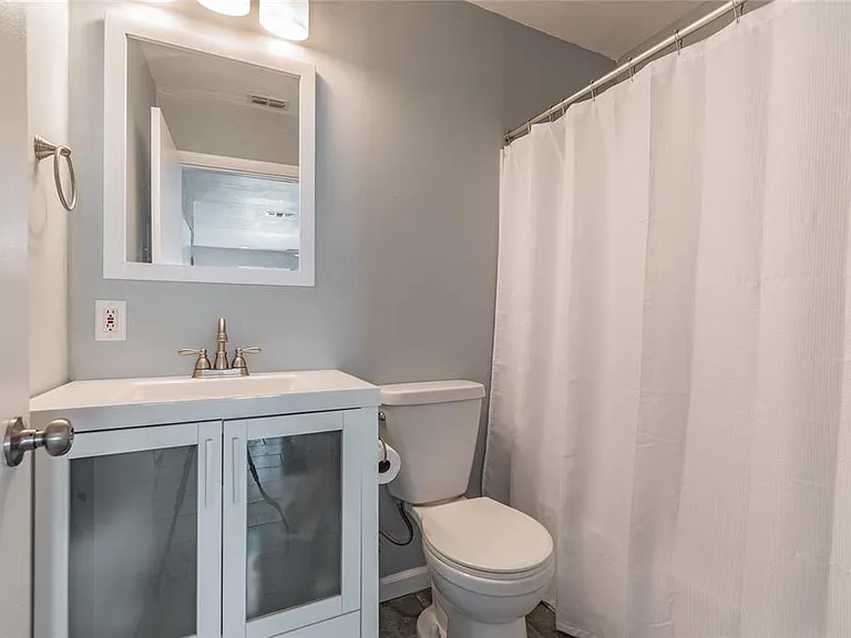 3611 W Anderson Ave — Photo 35