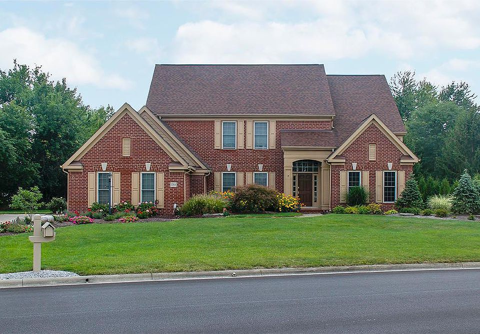 1st image of 5766 Medallion Dr W
