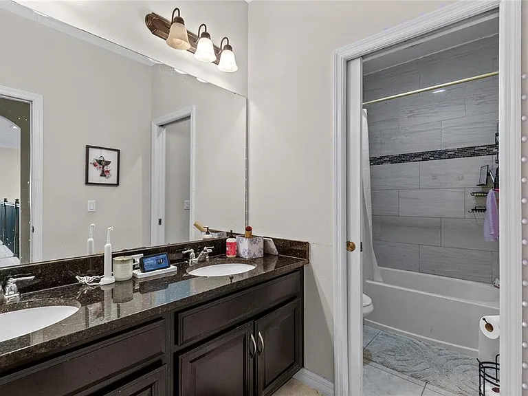 8802 Finsen St — Photo 24
