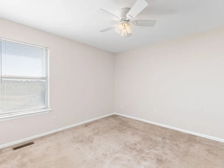 Windsor Townhomes Community — Photo 12