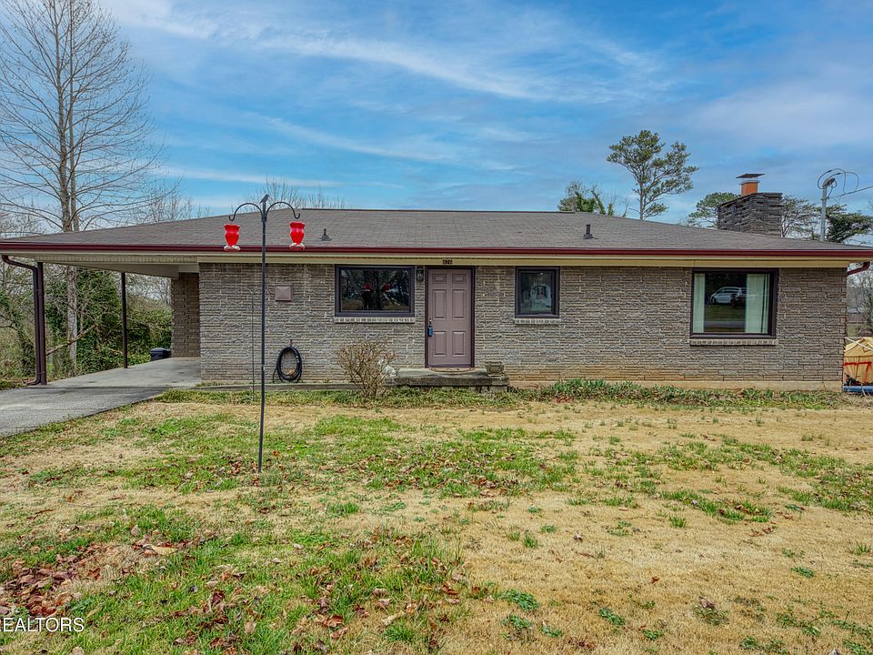 1st image of 826 Patton Ferry Rd