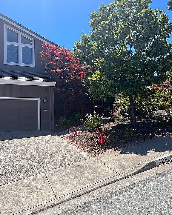 1st image of 126 Leslie Dr