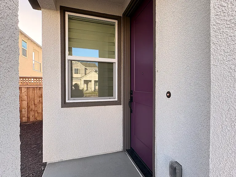 17061 Aldergrove Ct — Photo 2