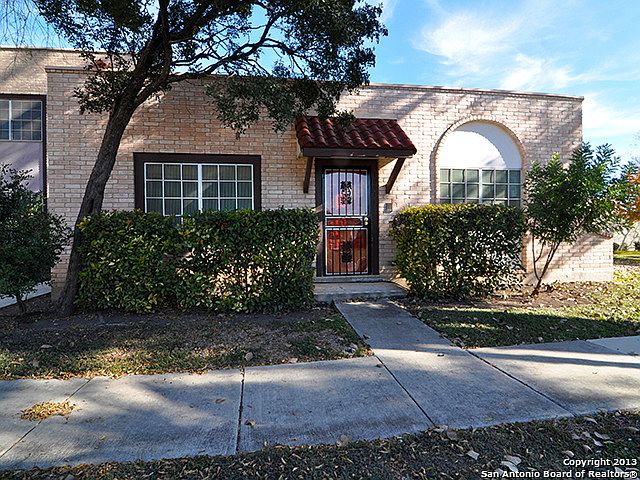 1st image of 10914 Crown Park