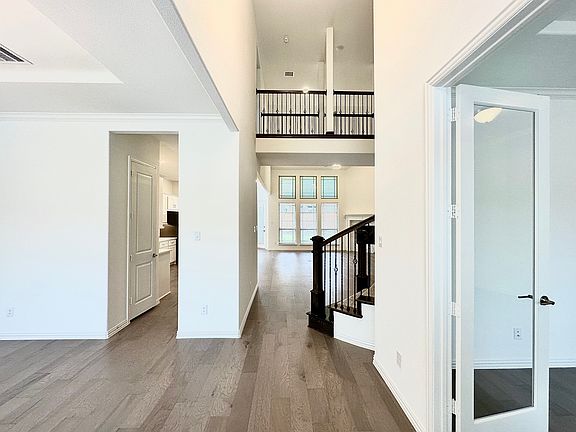 4th image of 2821 Adon Springs Ln