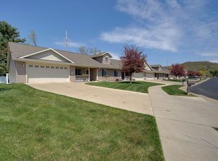 201 Grant St, Holmen, WI 54636