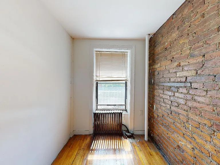 81 2nd Ave #3 — Photo 6