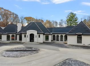 625 Fairbrook St, Northville, MI 48167