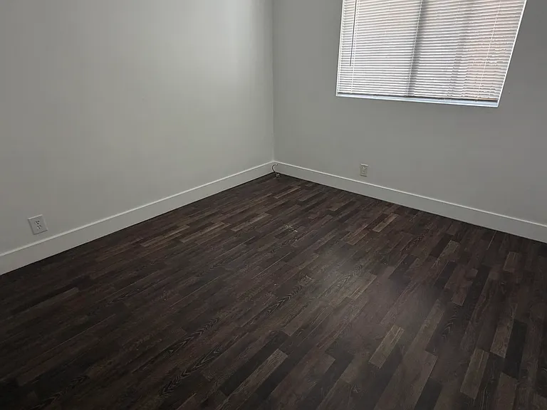 1213 Gordon St #8 — Photo 4