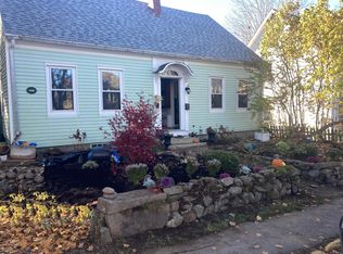 59 Chestnut St, Camden, ME 04843