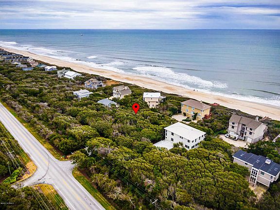 3rd image of 601 Forest Dunes Dr