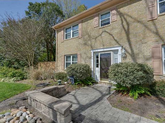 2nd image of 745 Monmouth Ln