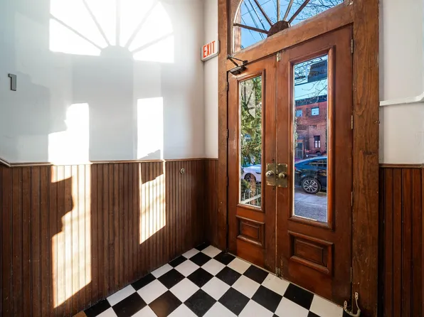 278 Monmouth Street image 19 of 25