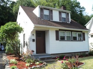 180 Wayne Ave, Suffern, NY 10901