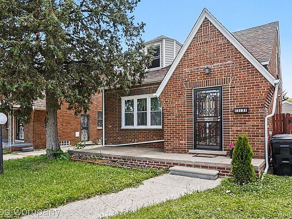 2nd image of 15131 Vaughan St