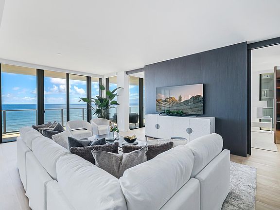 4th image of 1116 N Ocean Boulevard #701