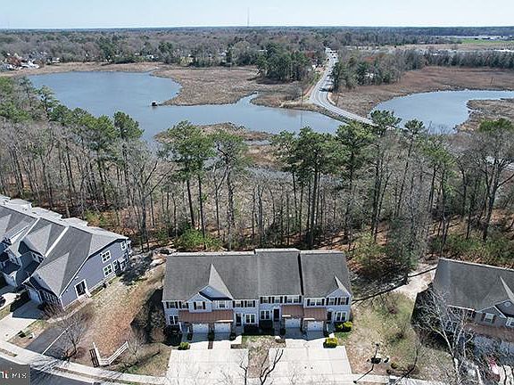 4th image of 20020 Bluff Point Dr