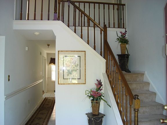 Staircase/hallway