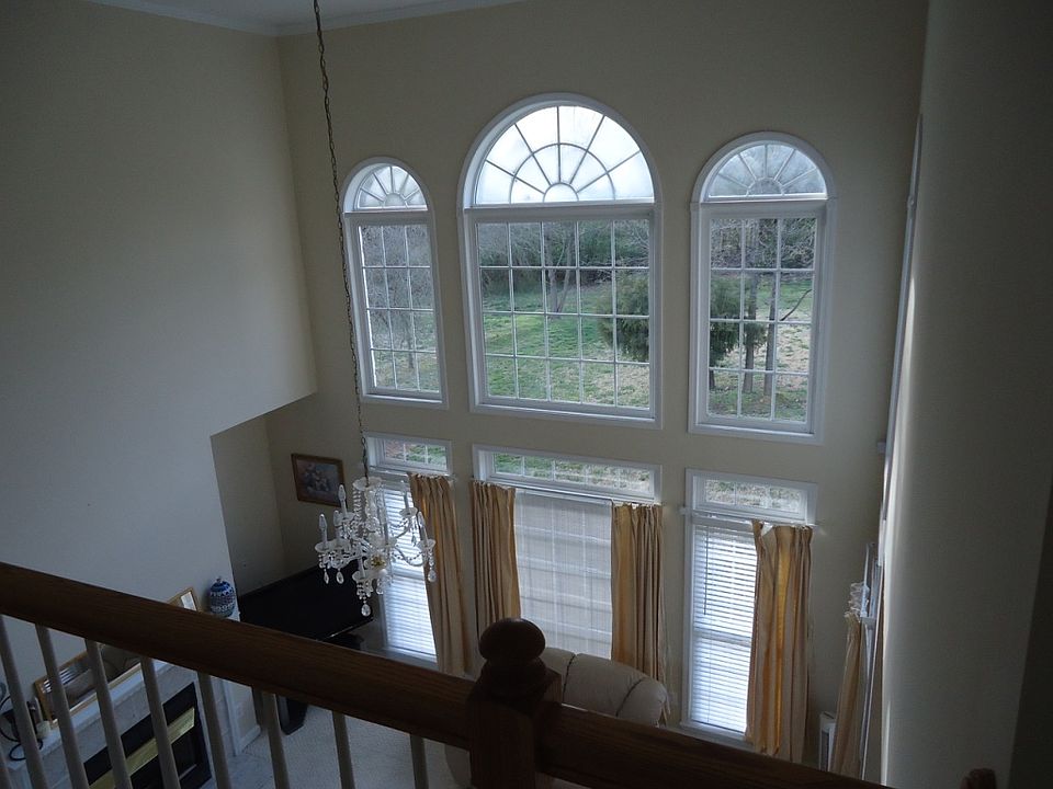 1st image of 4809 Birchhollow Dr