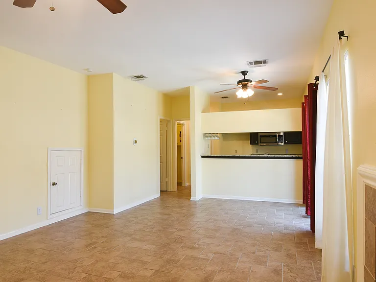 9 Chapel Hill Cir — Photo 4