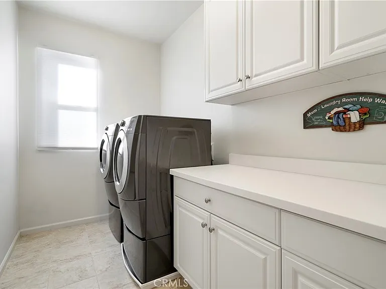 3126 Vista Ter — Photo 32