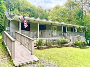 112 Hillside Dr, Thomas, WV 26292