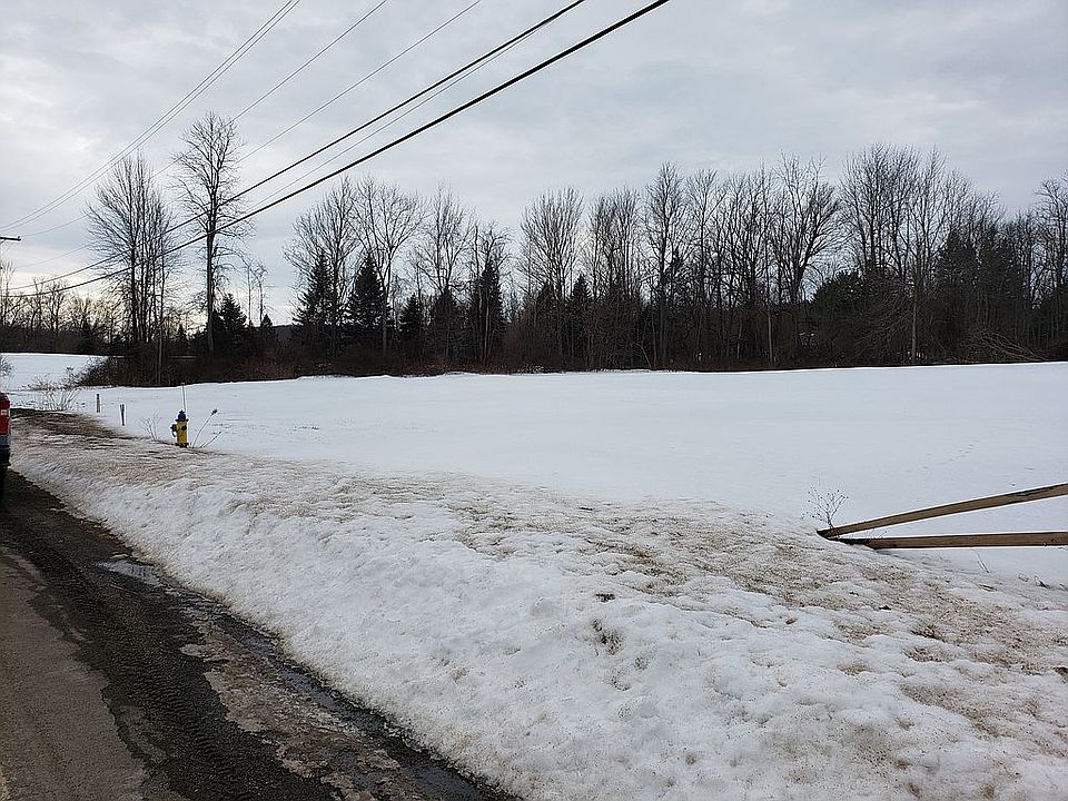 2nd image of 8000 W Port Bay Rd