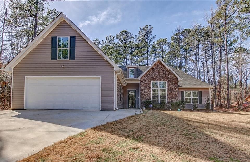 1st image of 190 Pebble Creek Dr