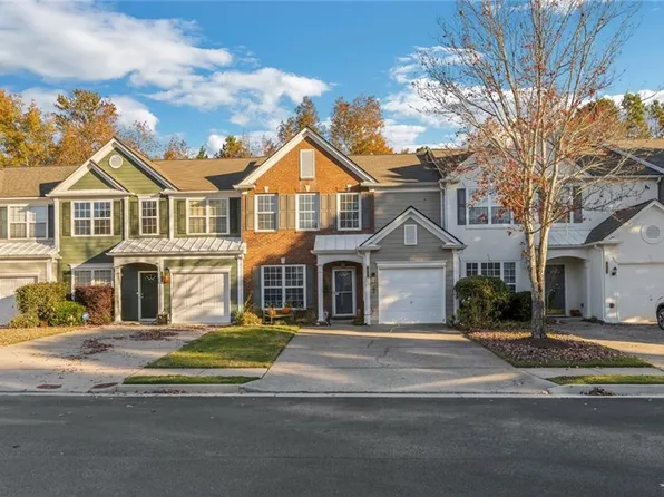 2952 Commonwealth Cir, Milton, GA 30004