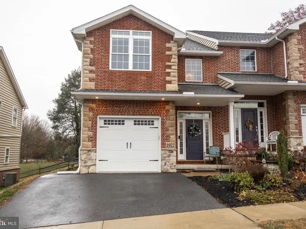 1922 Edington Pl, Lancaster, PA 17603