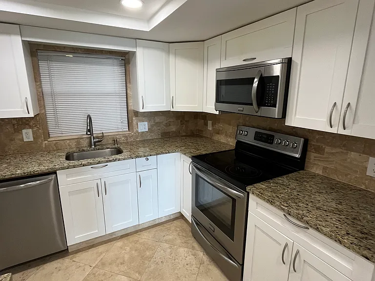 7050 Sunset Dr S #309 — Photo 6