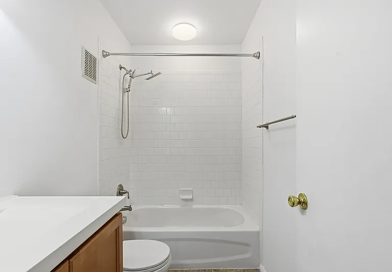 521 Epsom Rd #2C — Photo 16