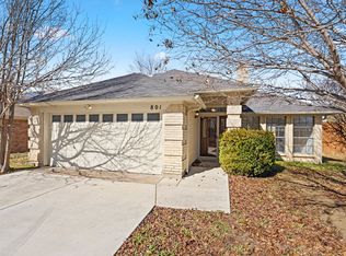 801 Fondren Dr, Arlington, TX 76001