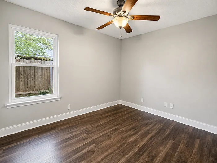 349 Schumacher Dr — Photo 9