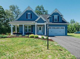 102 Dutchman Ln, Schenectady, NY 12303