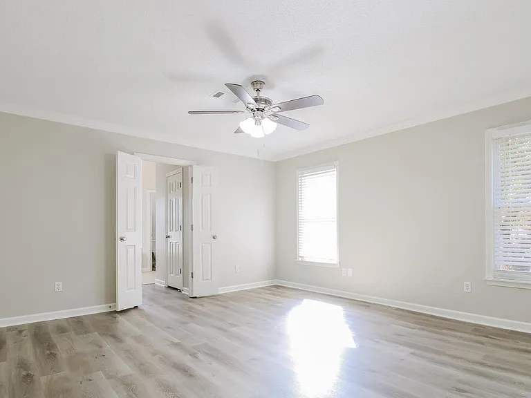 1470 Cider House Ln — Photo 10