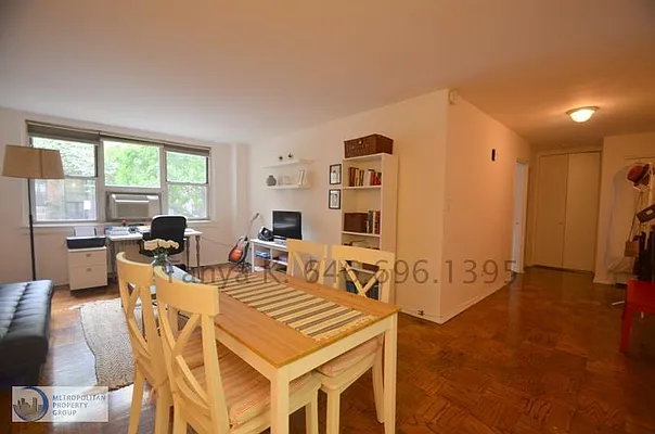 Rented by Metropolitan Property Group | media 23