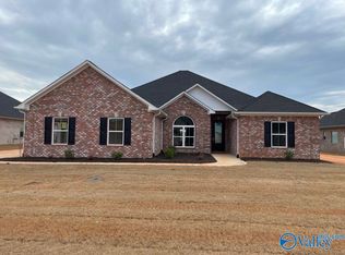 17370 Stonegate Dr, Athens, AL 35613