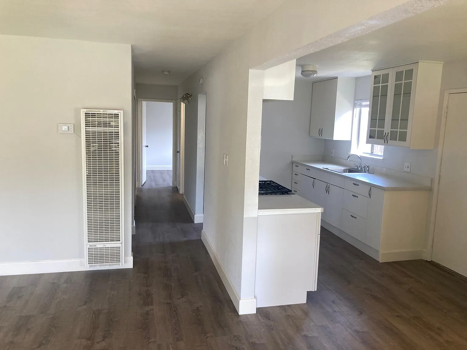 3 bed, 1600 sqft, $2,300 — Photo 3
