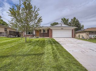 165 Hemlock Way, Broomfield, CO 80020