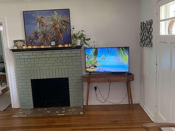 4th image of 4251 SHIRLEY Avenue