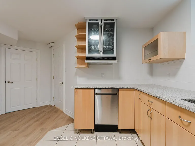 1649 Rosebella Ave #B — Photo 29