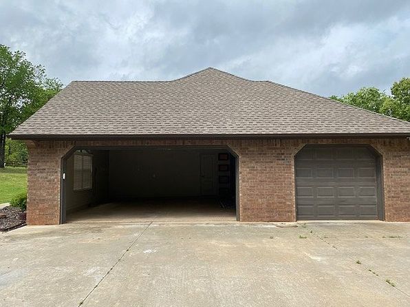 19225 Hunters Bluff Trl, Newalla, OK 74857