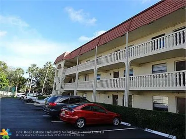 126 S Cypress Rd APT 739, Pompano Beach, FL 33060