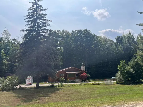 2440 E Long Lake Rd, Harrison, MI 48625